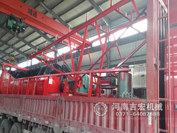 螺旋洗石機(jī)、移動(dòng)輸送機(jī)發(fā)往東北