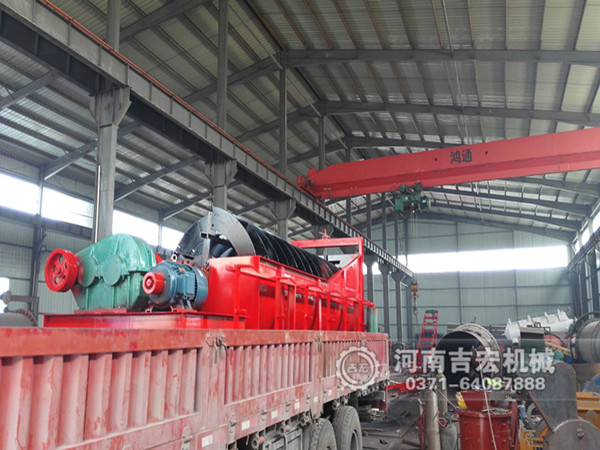 螺旋洗石機(jī)、移動(dòng)輸送機(jī)發(fā)往東北