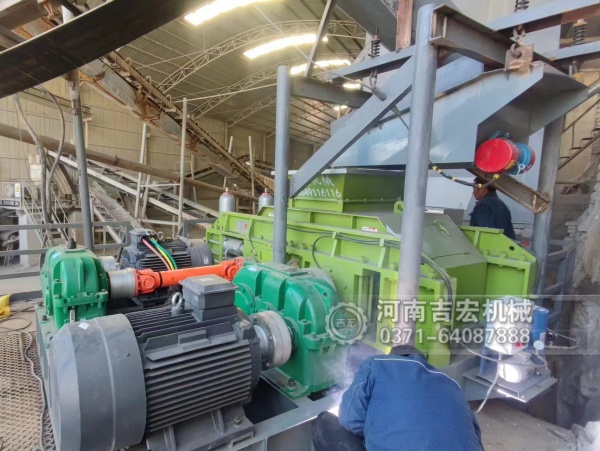 時(shí)產(chǎn)5-10噸制砂剛需？400×400對(duì)輥機(jī)完美匹配,投產(chǎn)即回本！